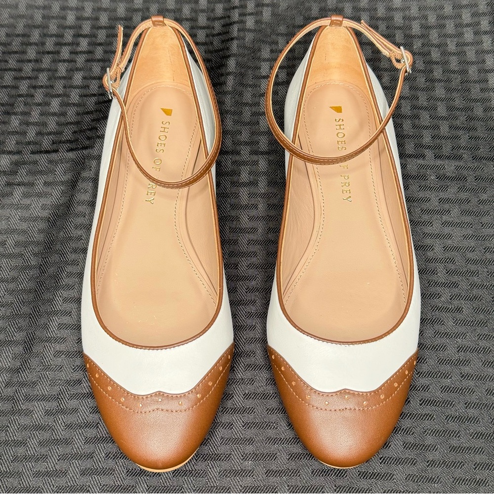 Shoes of Prey Brown and White Flats with Elegant Two-Tone Design